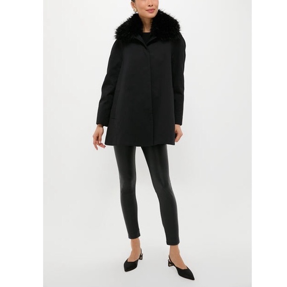 TUCKERNUCK Fur Collar Cecile Swing Cape - Picture 6 of 12